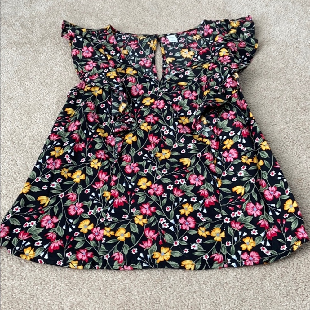 Old navy floral blouse
